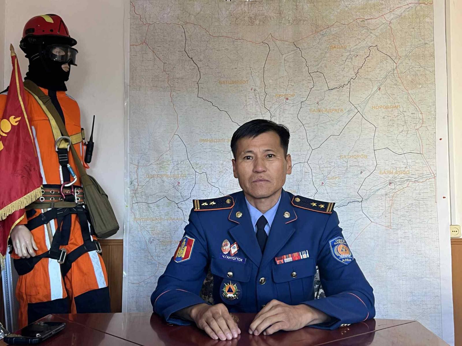 Ч.Гантогтох: Шүхэрчин болох мөрөөдлөө биелүүлж, өнөөг хүртэл хоёргүй сэтгэлээр үүрэг гүйцэтгэж байгаа минь миний бахархал